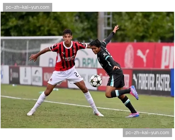 恩古莫哈获名宿力荐首发 利物浦年轻化轮换策略持续推进